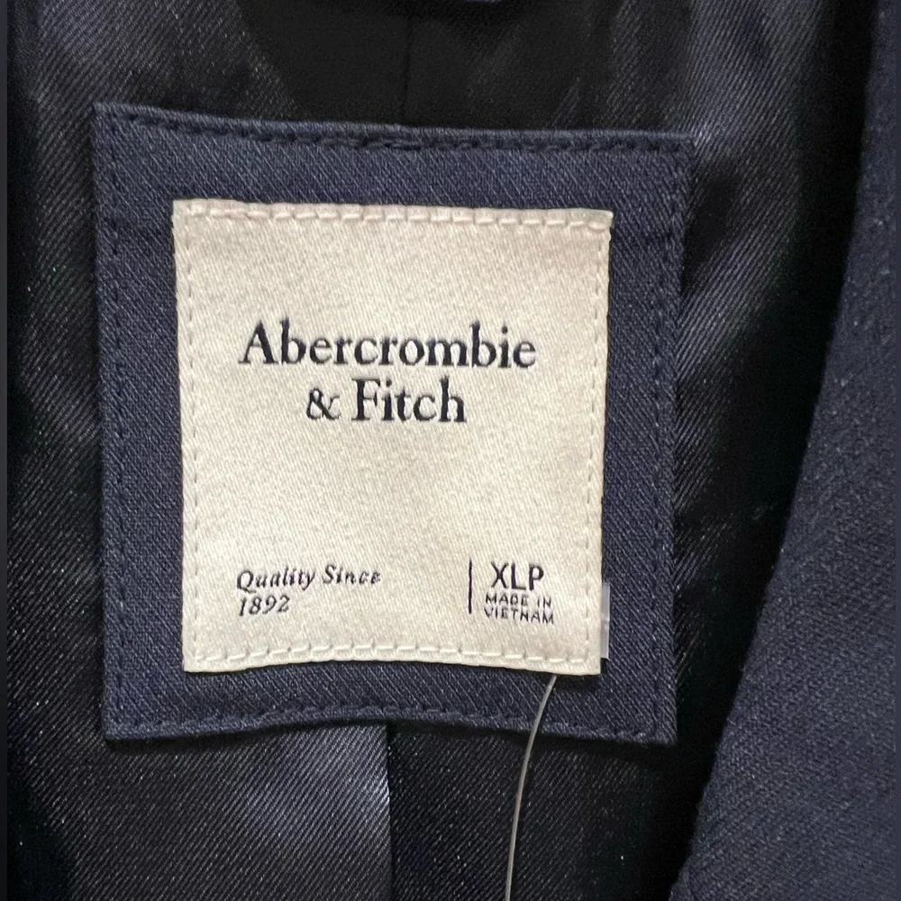 Navy Abercrombie & Fitch Classic Suiting Blazer Size XL Petite - Picture 3 of 4